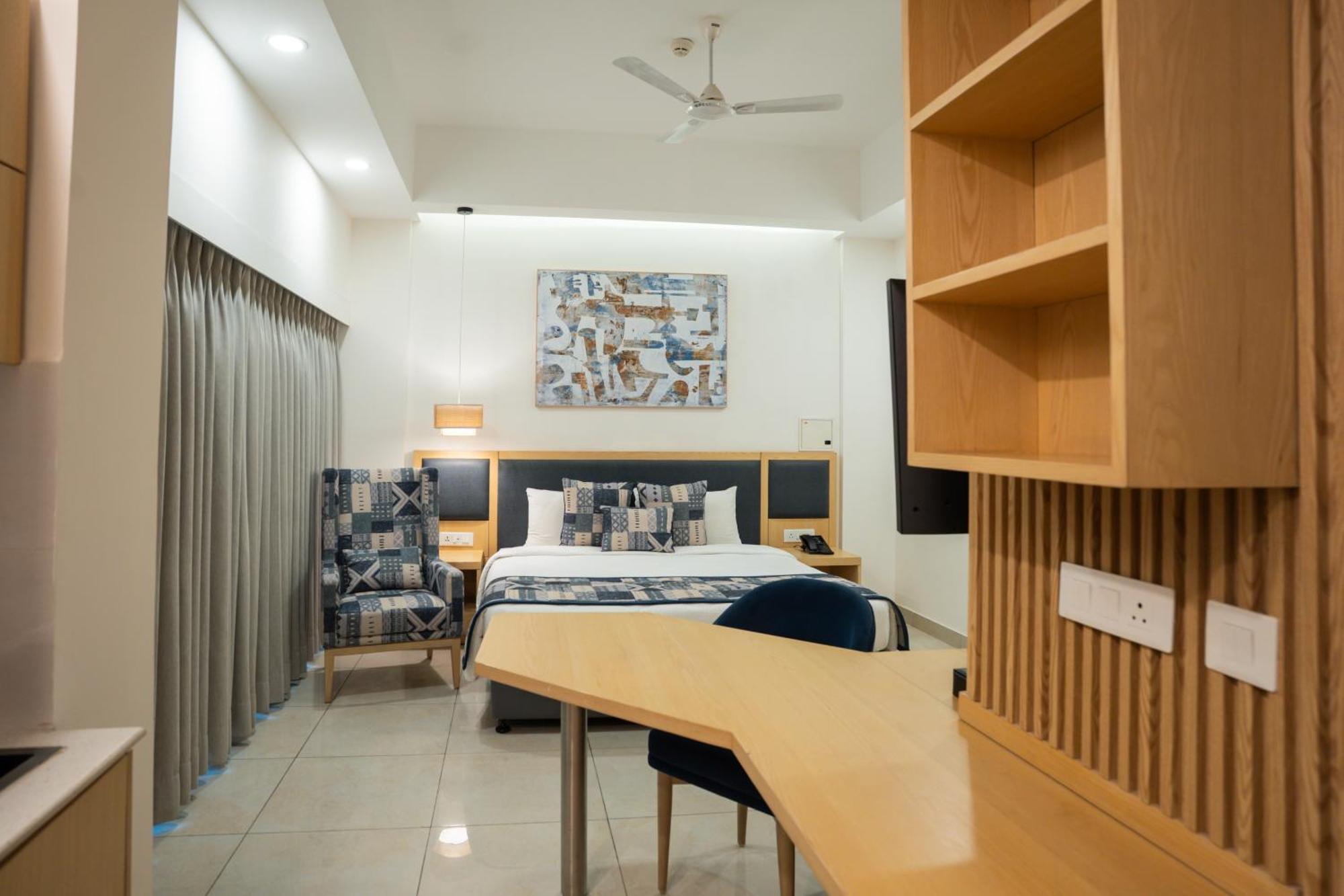 Ar Suites Klj Square 古尔冈 外观 照片